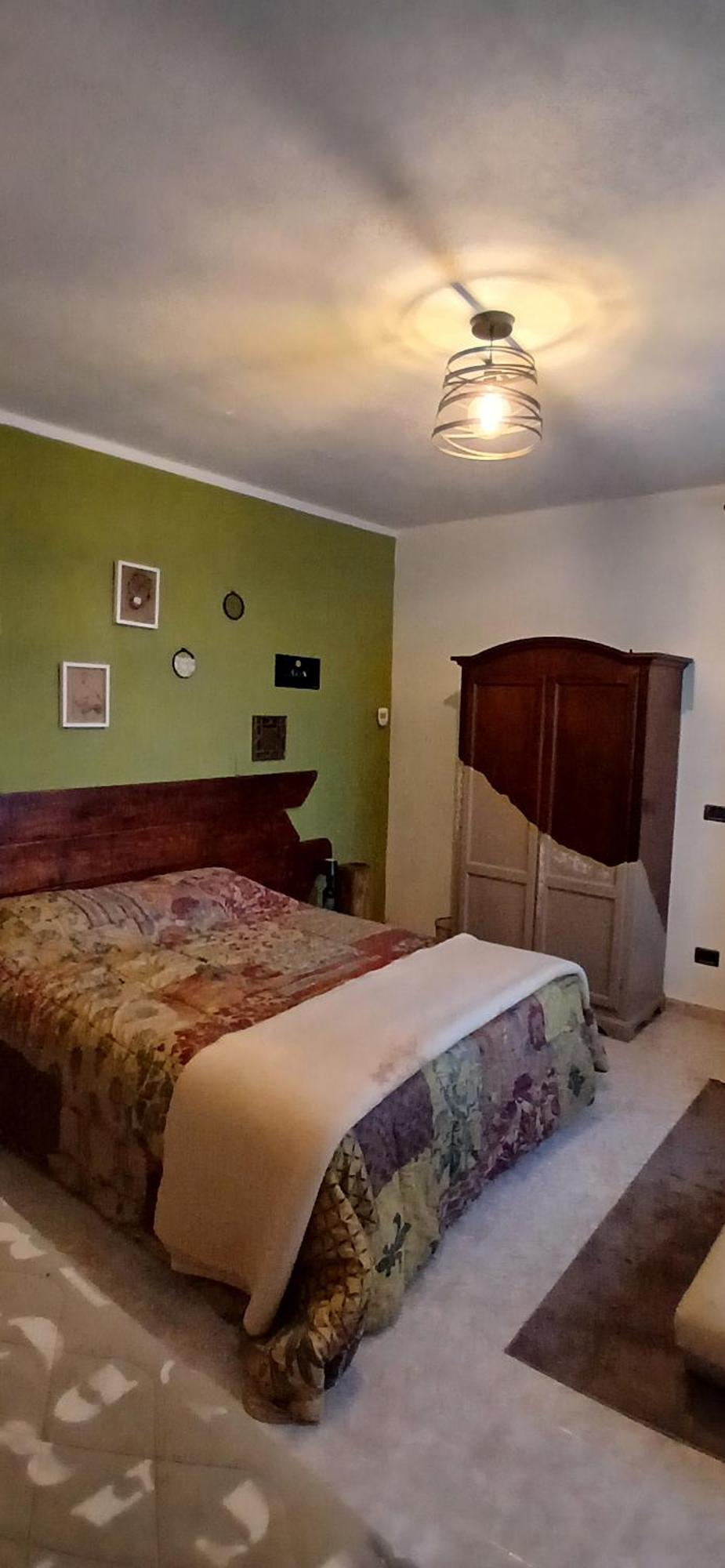 Casa Vacanza Il Colle Del Vento Calosso ภายนอก รูปภาพ