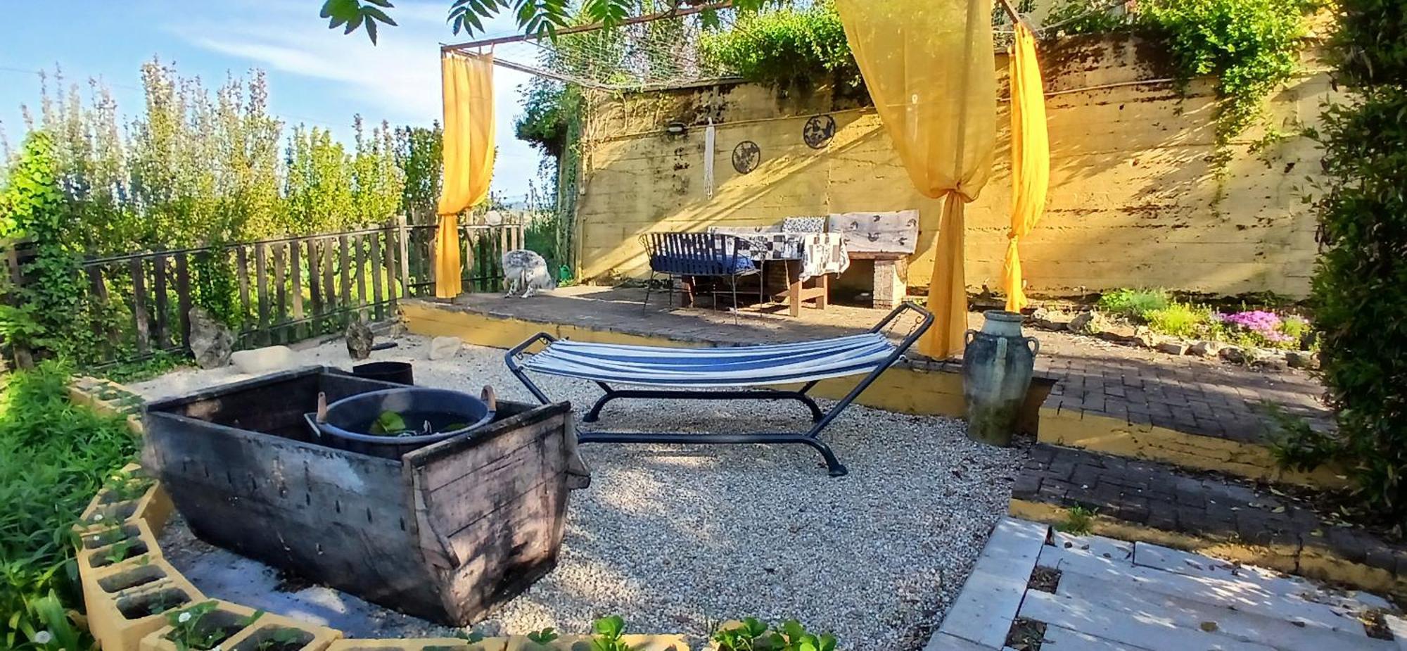 Casa Vacanza Il Colle Del Vento Calosso ภายนอก รูปภาพ